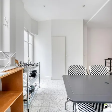 Apartment Ideally Located Near The Bois De Vincennes