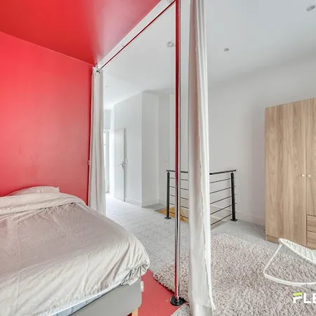 Ideally Located Near The Bois De Vincennes Paris